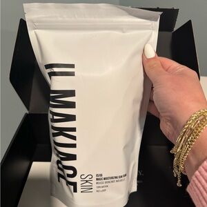 IL MAKIAGE Skin Suncare - Brand New